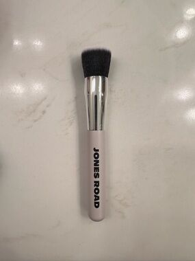 Jones Road The Daily Brush